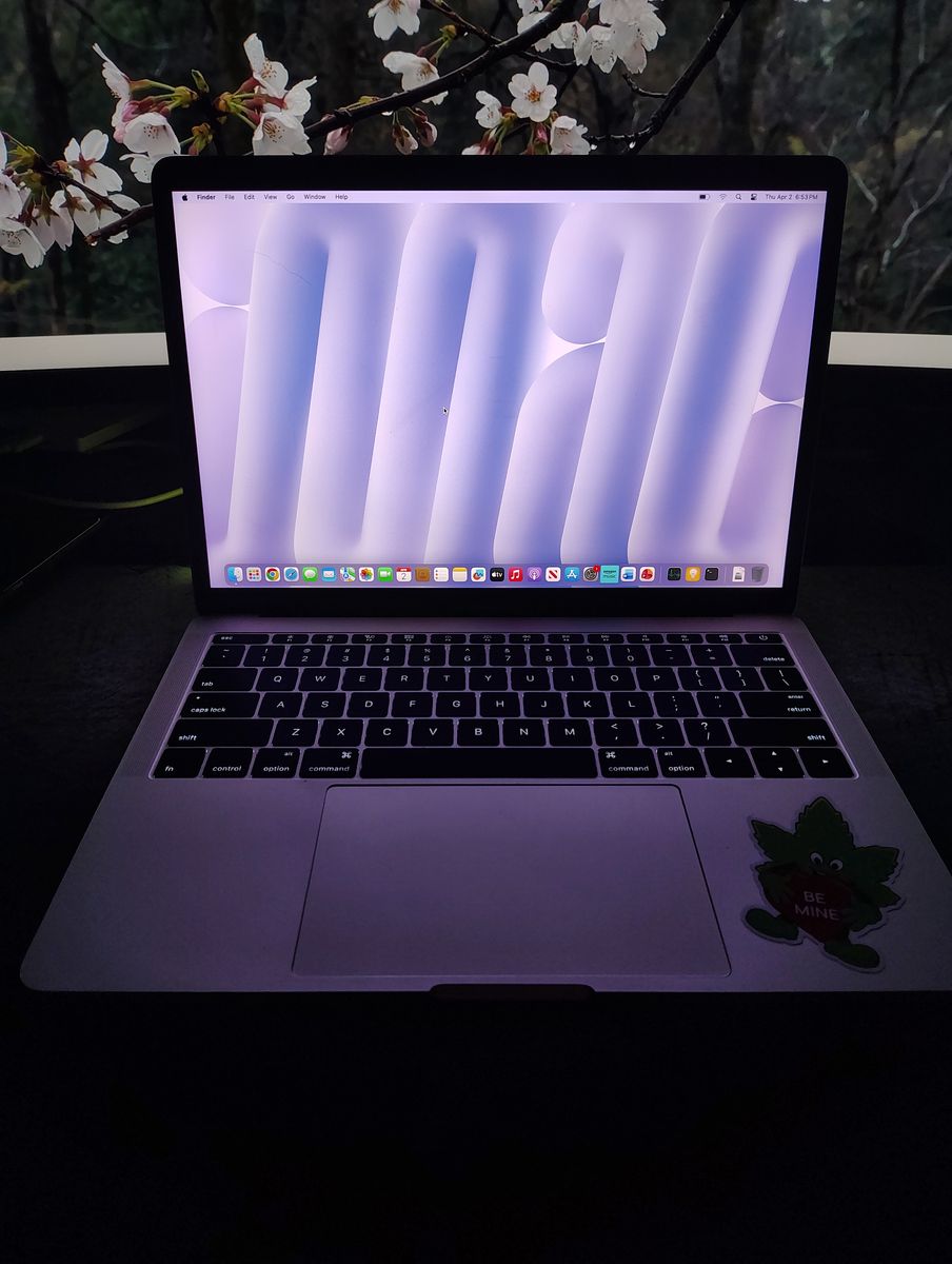 sell/trade 2016 MacBook Pro