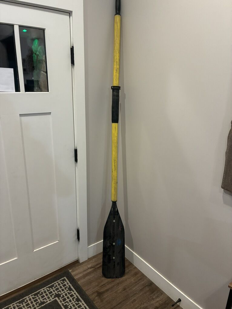 7.5' Carlisle Oar And Blade