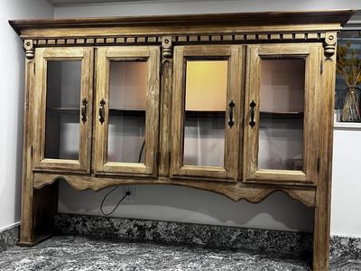 Hutch Top