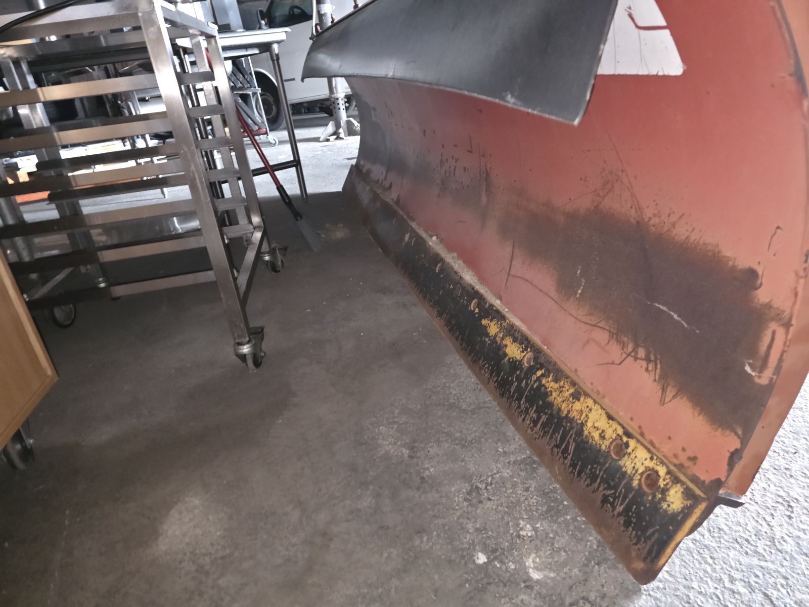 Main image 6