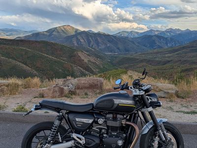 2022 Triumph Speed Twin 1200 ($19k+ Invested)