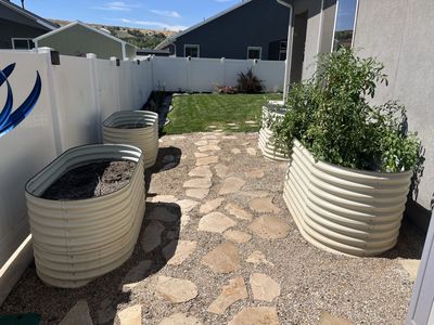4 Top Quality Coated Corrugated Metal Raised Garden Beds (Will Not Rust)