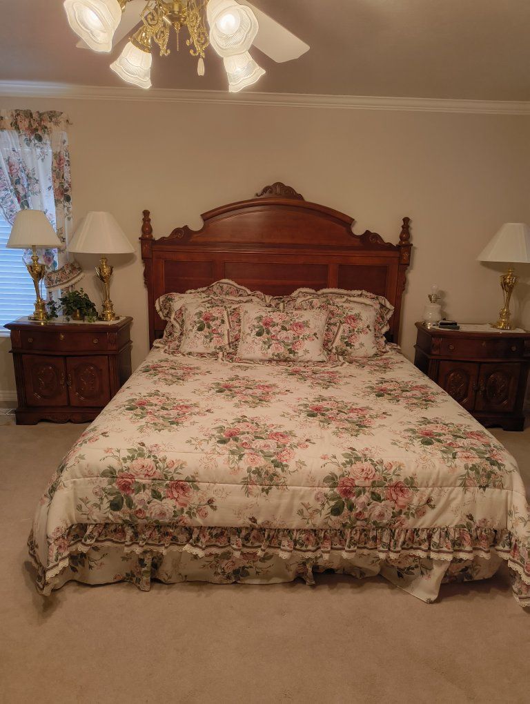 Lexington king bedroom set
