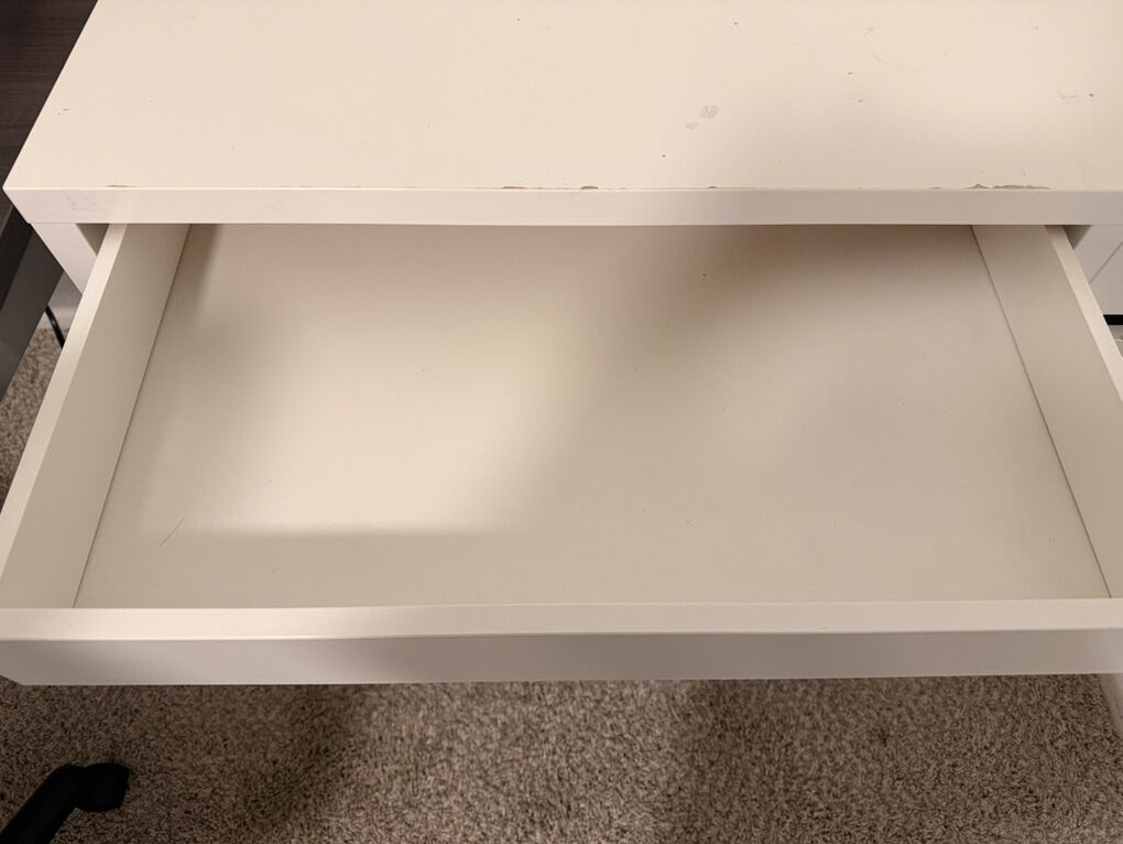White Ikea Desk