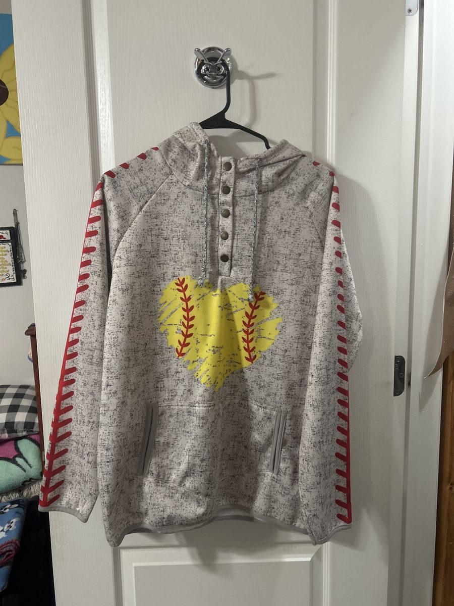 Unbranded Gray Large Softball Print Pullover Hoodie - Excellent Condition