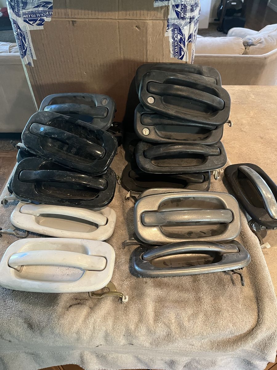 Lot Of 20 Truck Handles