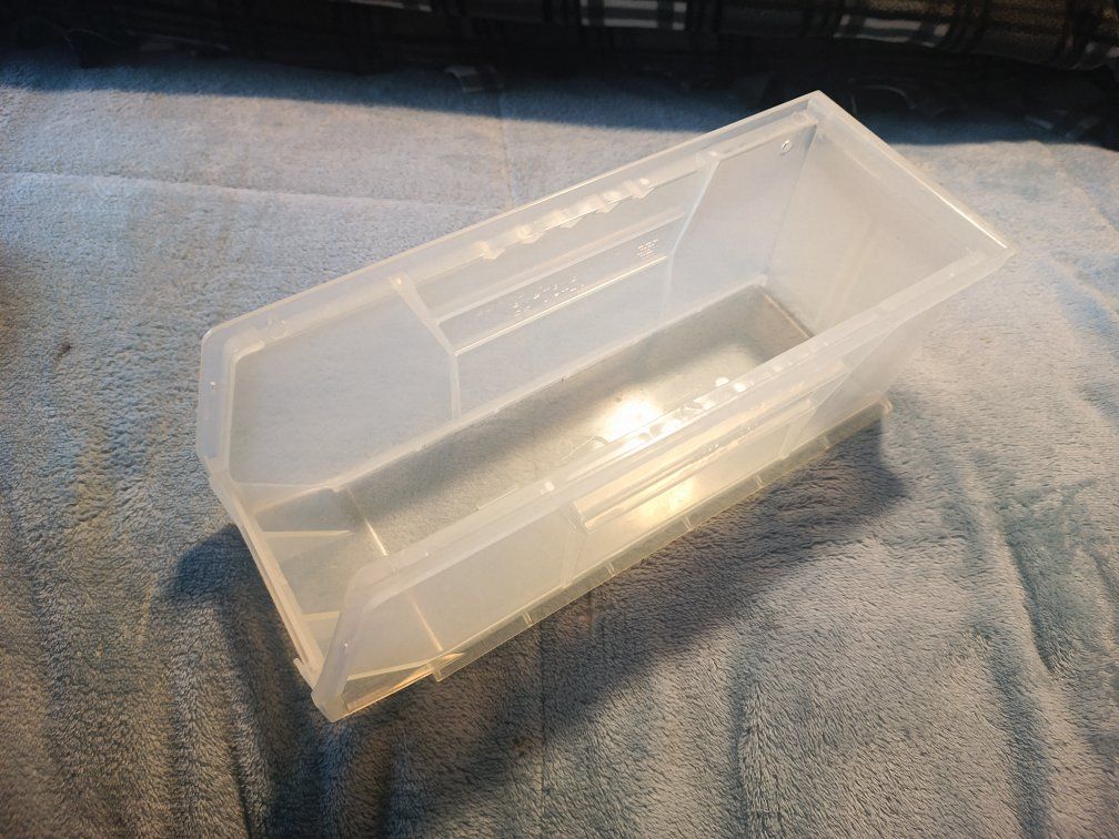 Stackable plastic containers