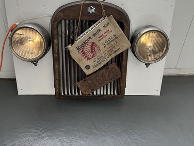 1927 Essex Grill With Headlights