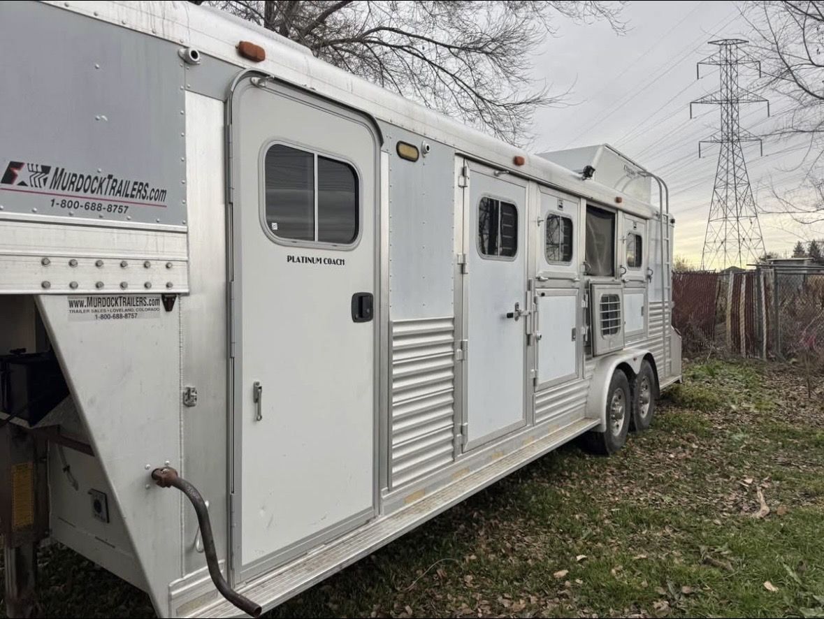 4 Horse Trailer