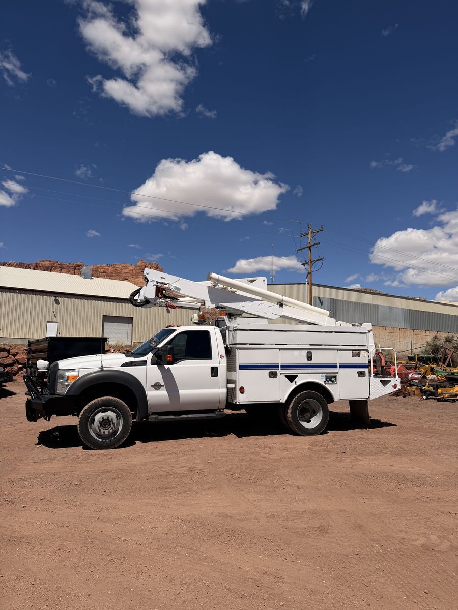 2016 F-550 Ford Bucket Truck
