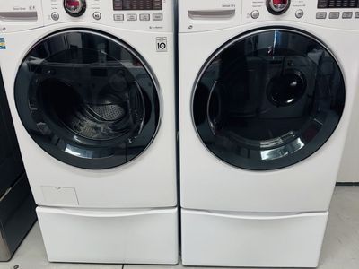 Lg Steam Electric Front Load Set With Pedestals