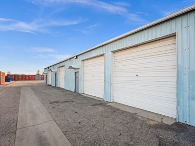 7,600 SF Industrial Building + 1 Acre Yard – West Jordan