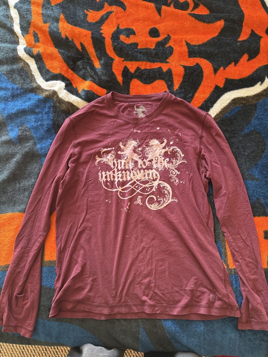 Express Men's L Maroon Long Sleeve T-Shirt "Hunt for the Unknown" Graphic Tee