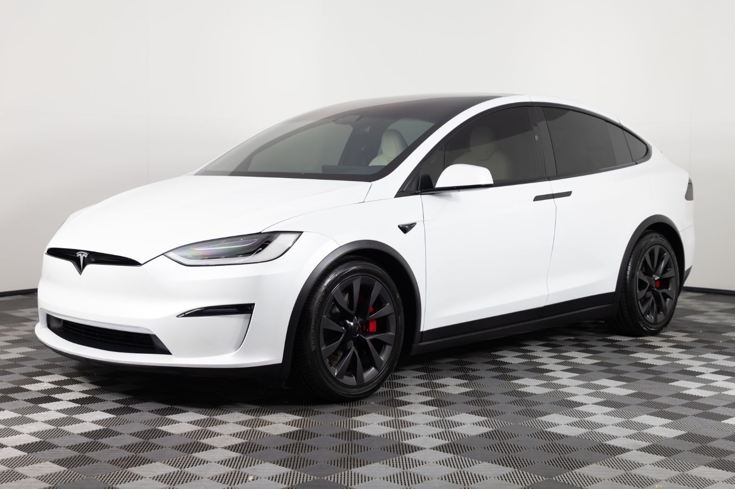 2023 Tesla Model X Plaid