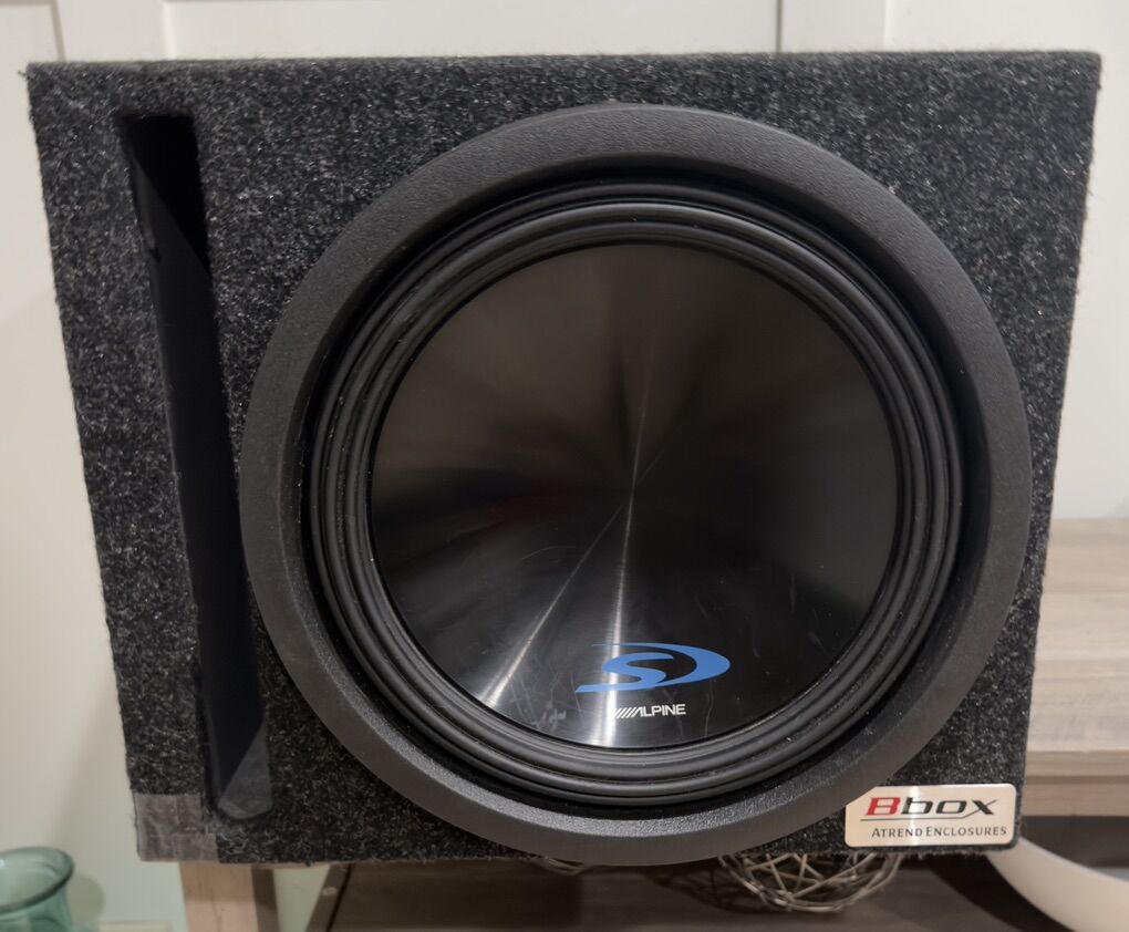 ALPINE 10 SWS SUB & VENTED BOX.