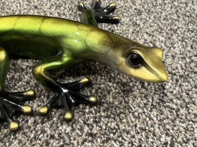 Hangable Wall Lizard Decoration