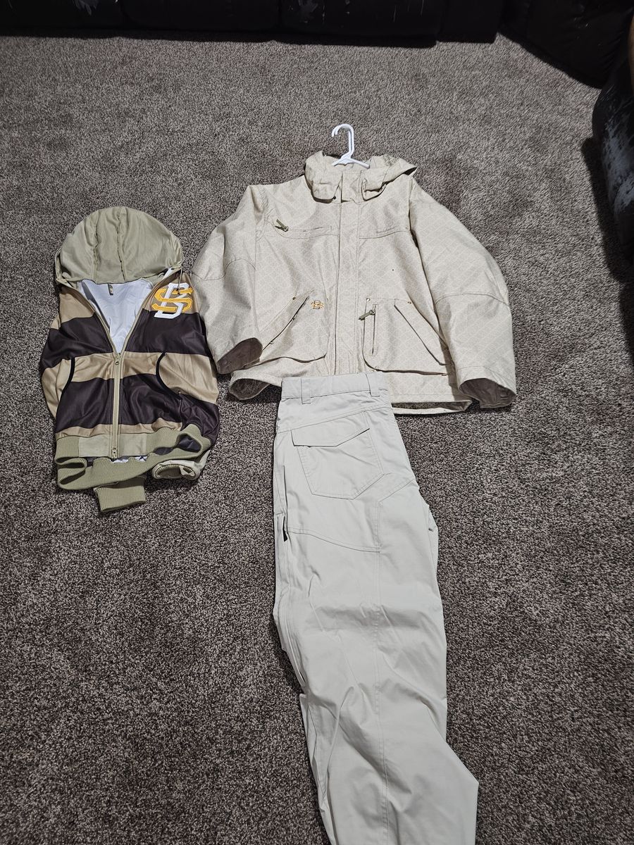 Snowboarding clothes (I'm 6'4"), Dr. Martens White, converse, shoe rack, FR shirts