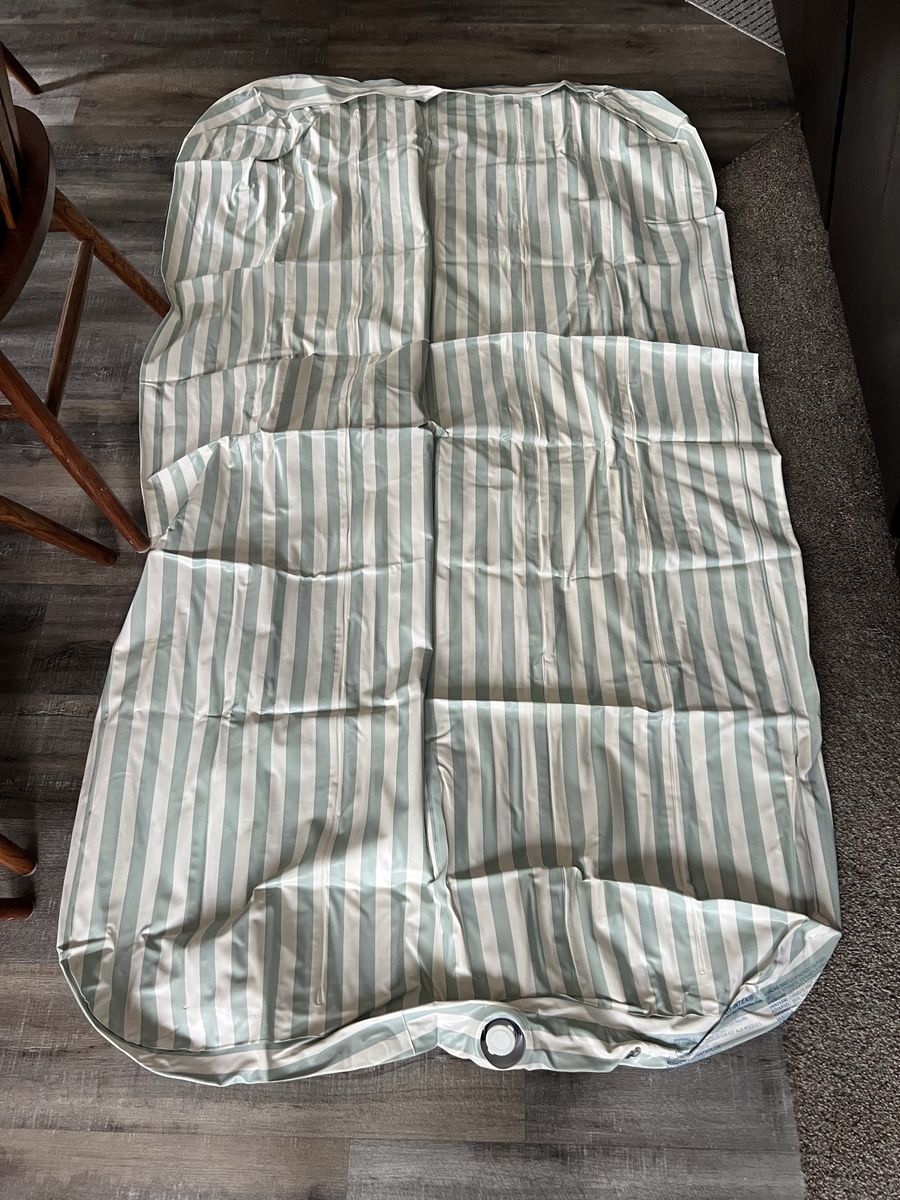 Intex Twin Air Mattress (Lot of 6) - Green/White Stripe Portable Guest Bed