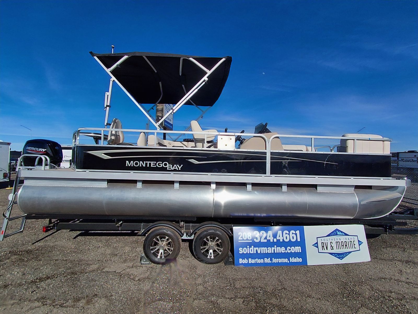 BRAND NEW 2026 MONTEGO BAY F8522 PONTOON – $38,889