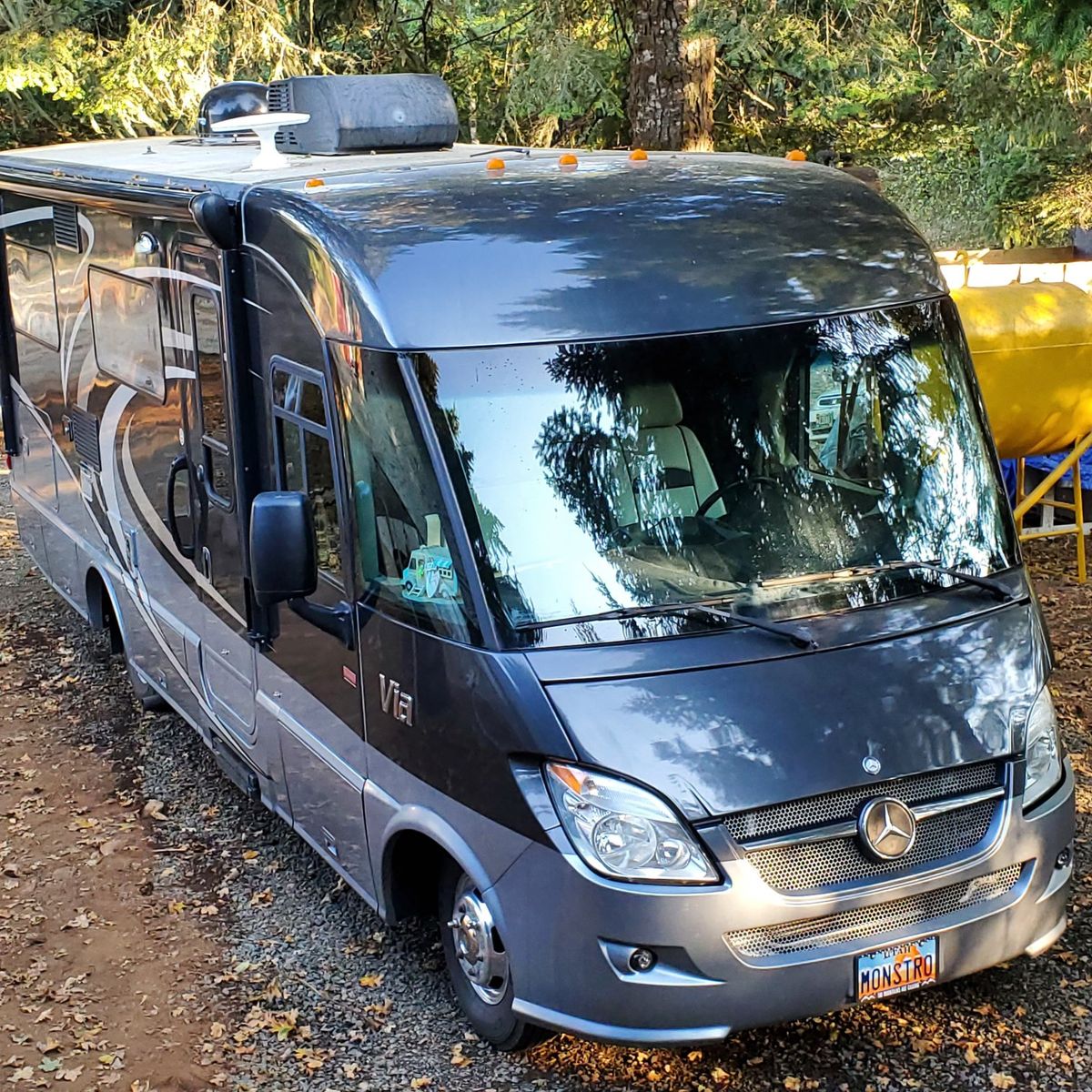 2014 Winnebago Via 25P