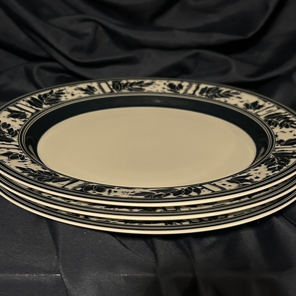 3 Dansk Celyon Dinner Plates Pure WhIte w/Navy