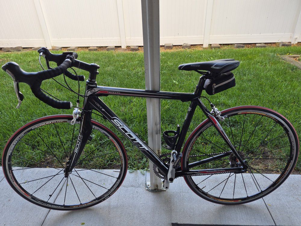 SCOTT CR1 PRO. Carbon Road Bike SRAM Rival 10-Speed, M 54cm. 