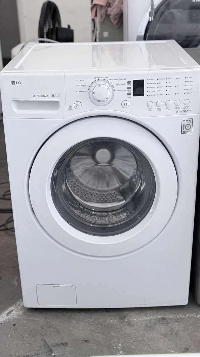 LG Direct Drive Front Load Washer - White, TrueBalance, 6Motion Technology Ultra Capacity