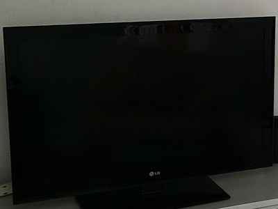 LG 40 inch color TV