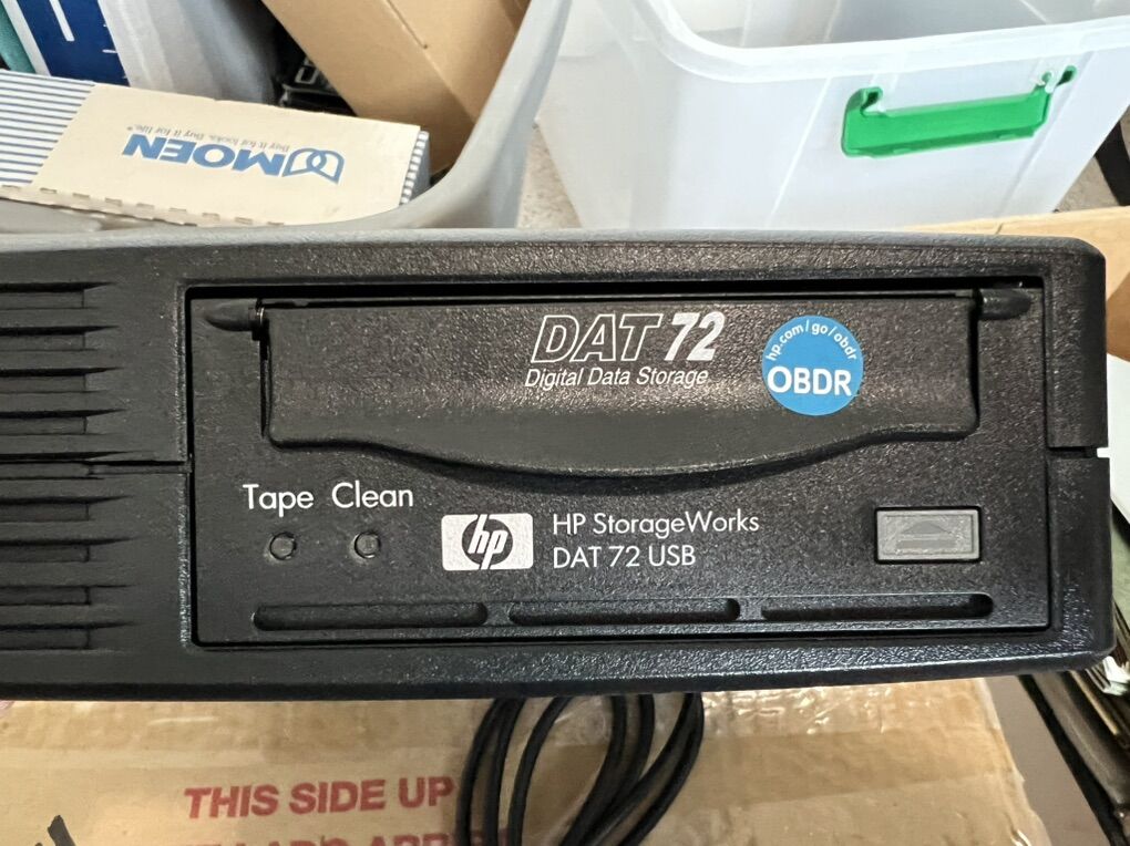 New HPE DAT 72 USB Tape Drive