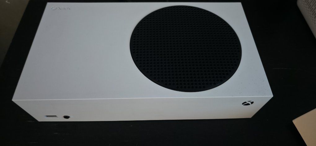 Microsoft Xbox Series S 512GB All-Digital Gaming Console - White