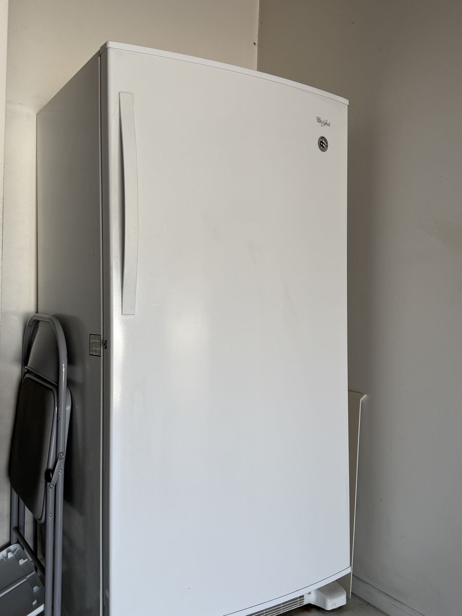 Whirlpool Standing Freezer