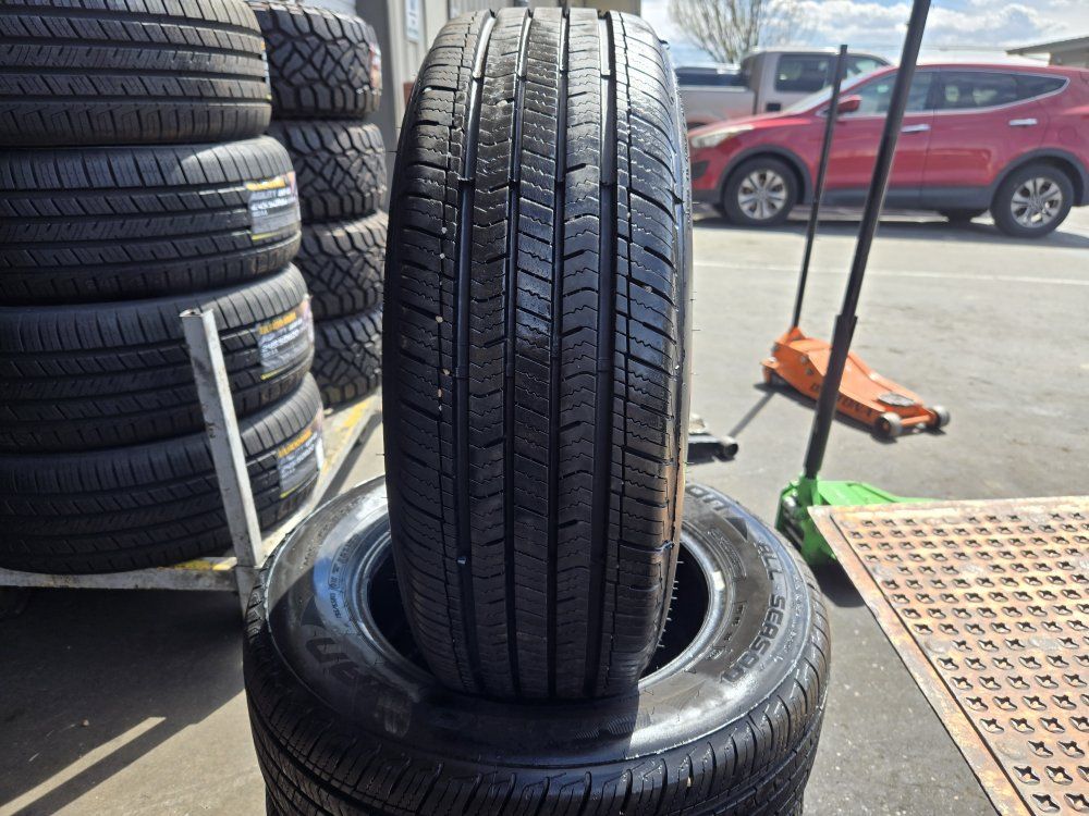 SET 195/65R15 ARIZONIAN SILVER ALL SEASON