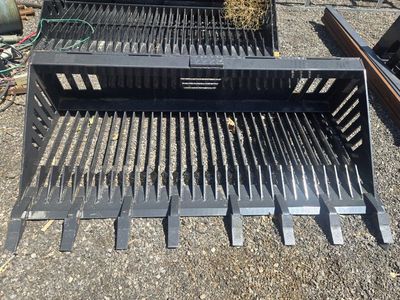 NEW LandHonor 72" Heavy Duty Rock Bucket (Skid Steer) Welded on Shanks & Replacable Bolted on Teeth