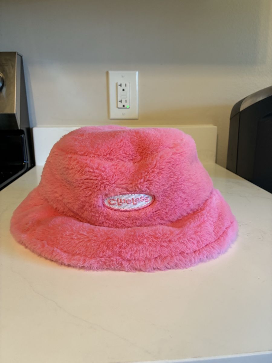 Bucket hat