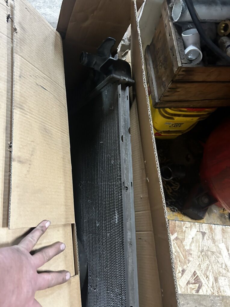 2004 GM RADIATOR