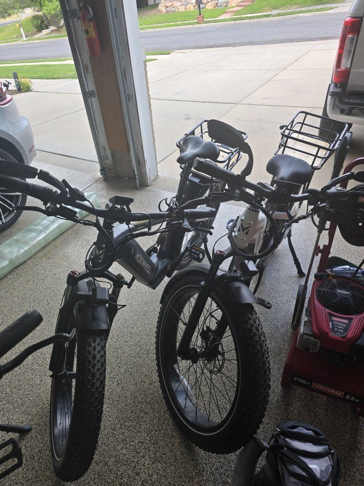 Mokwheel Basalt E-bikes. His & Her