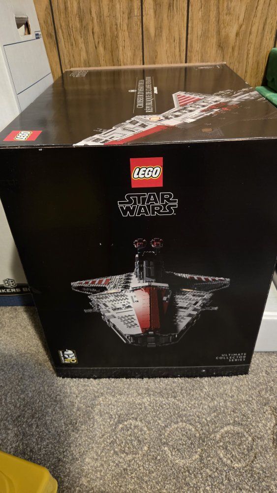 LEGO Star Wars Ultimate Collector Series Venator-Class Republic Attack Cruiser