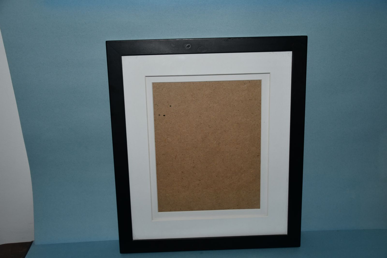 DOUBLE MAT PICTURE FRAME ~ 13.5" x 15.5" ~ HOLDS an 8" x 10" PICTURE ~ BLACK FRAME ~ HANGERS ~ QUALITY!