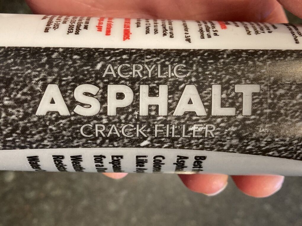 Asphalt Crack Filler - 5 New Tubes