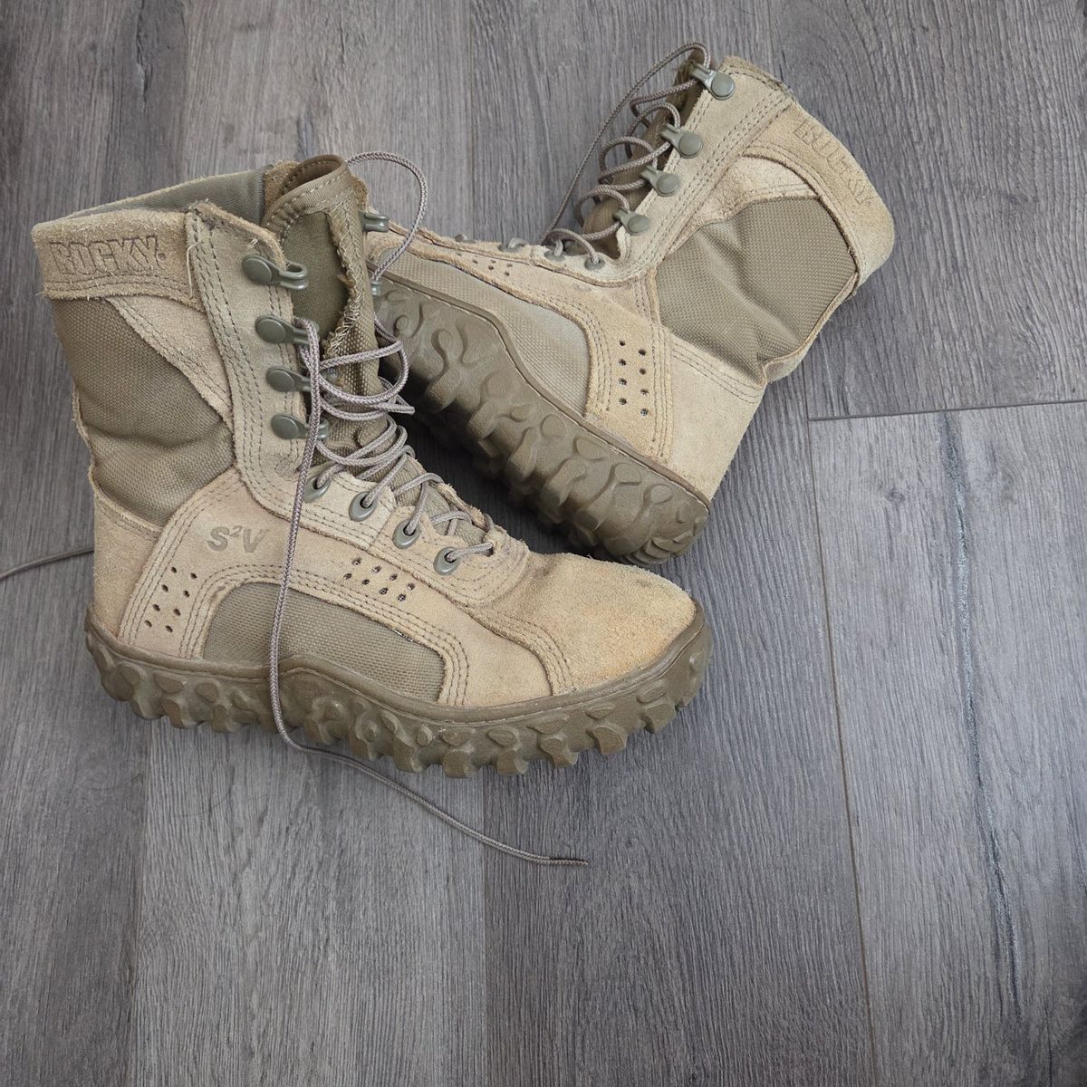 Rocky boots RKC050 size 5.5 wide