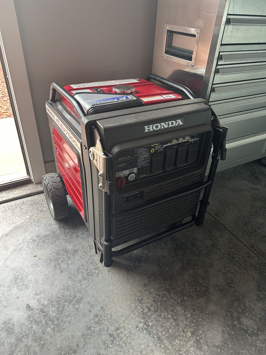 Generator - Honda EU7000is 