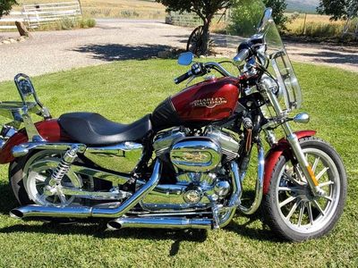 Harley-Davidson Sportster 883 Custom (883L) Red Motorcycle w/ Windshield & Sissy Bar