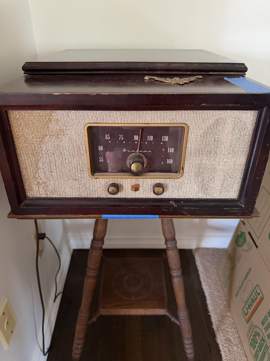 Vintage Airline Wood Console Radio/Record Player - Mid-Century Decor Piece