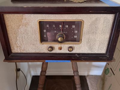 Vintage Airline Wood Console Radio/Record Player - Mid-Century Decor Piece