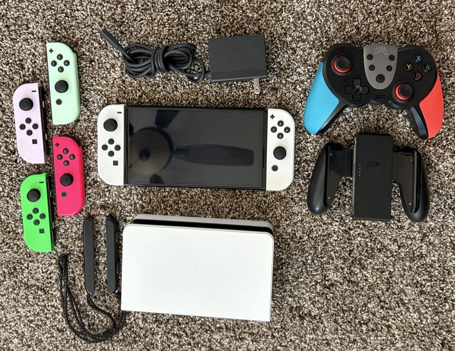 Nintendo Switch OLed w/ accessories