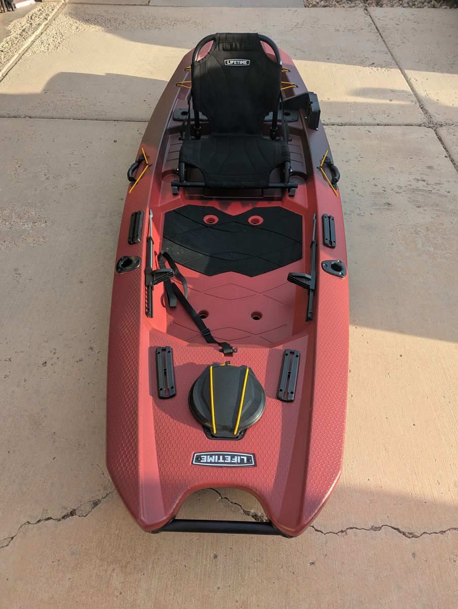 NEW Lifetime Manta Angler 100 Fishing Kayak