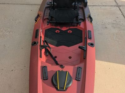 NEW Lifetime Manta Angler 100 Fishing Kayak