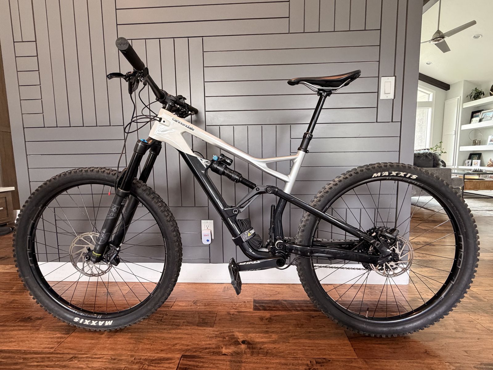 2020 Cannondale Jekyll 29 Carbon – Fox 36