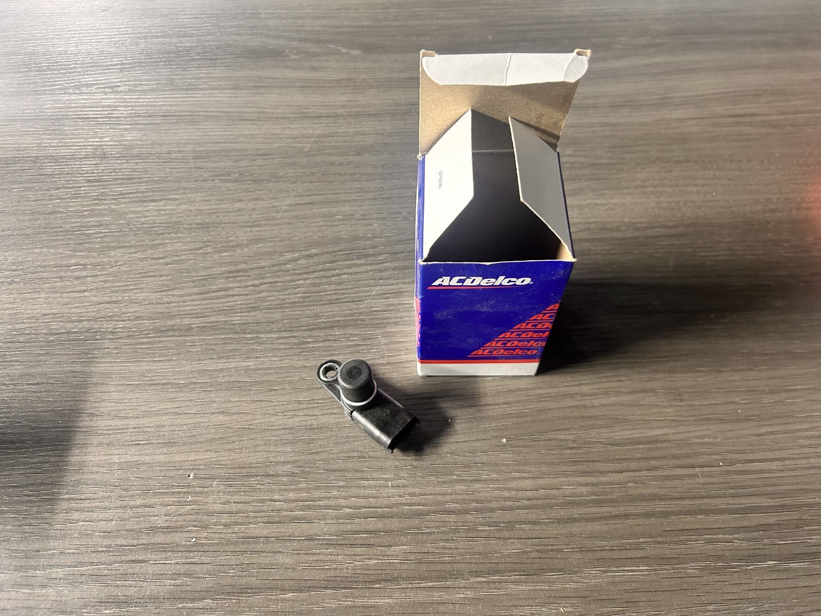 ACDelco Engine Camshaft Position Sensor GM