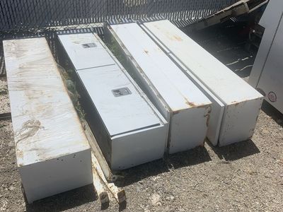 Side tool boxes